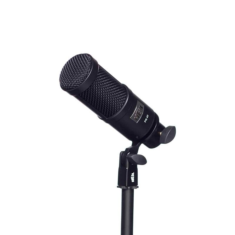 pr-40-b-mic-clip-angle.jpg