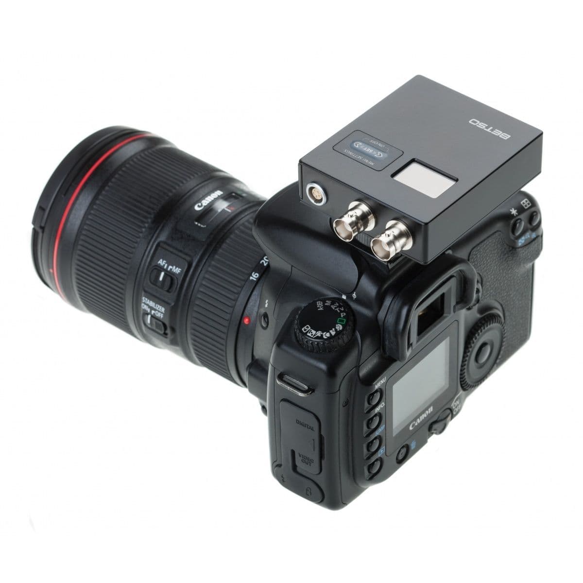 betso_sbox-1n_hotshoe_holder_on_camera.jpg